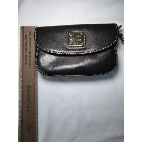 Dooney & Bourke Heritage QT112 Black Leather Wristlet Set With Box/Card/Dustbag - Picture 14 of 16